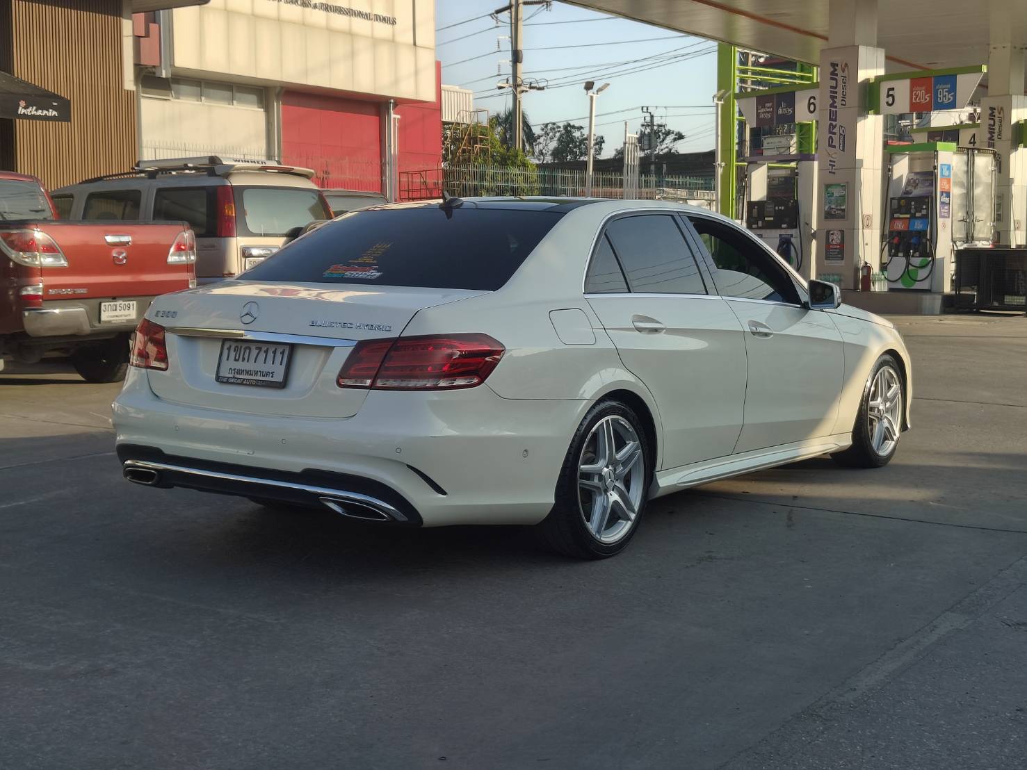 Mercedes-Benz E300 Bluetec Hybrid ตัว TOP หลังคาแก้ว ปี 2013 - Image 7